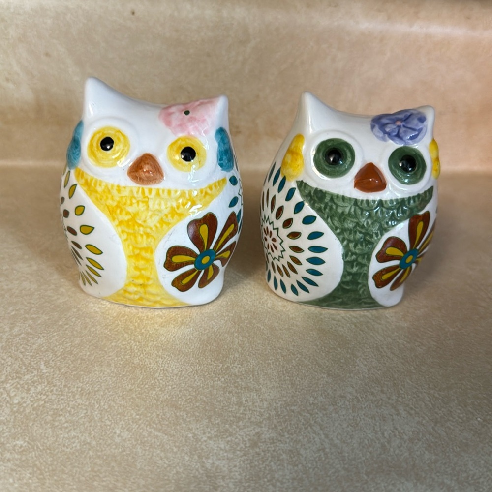 Owl salt and‎ pepper shakers